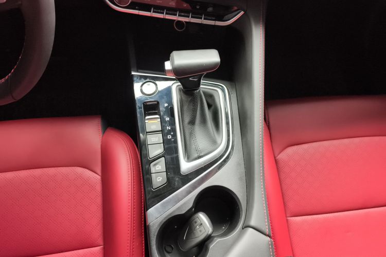 长安 逸动 2020款 PLUS 蓝鲸NE 1.4T GDI DCT旗舰型中控内饰18