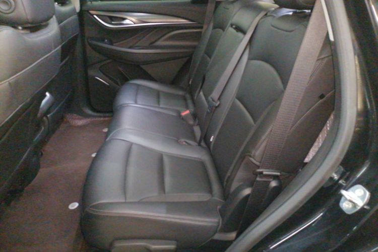 别克 昂科旗 2022款 652T 两驱尊贵型 7座中控内饰7004