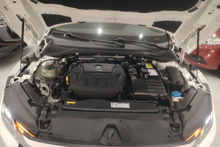 一汽-大众CC 2019款 330TSI 华颜版 国VI机舱底盘24