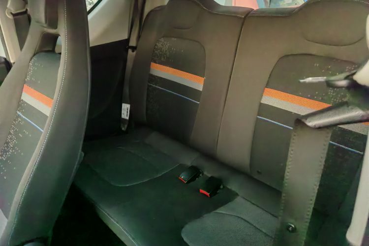 五菱汽车 宏光MINIEV 2022款 马卡龙臻享款 磷酸铁锂中控内饰21