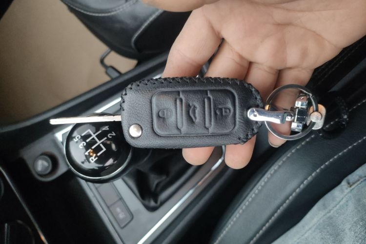 大众 朗逸 2015款 1.6L 手动舒适版中控内饰7001