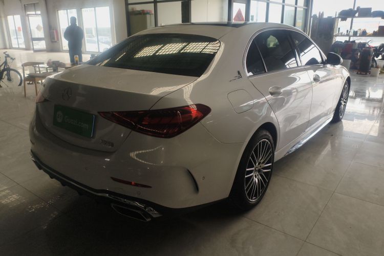 奔驰C级 2023款 改款 C 260 L 运动版车身外观7