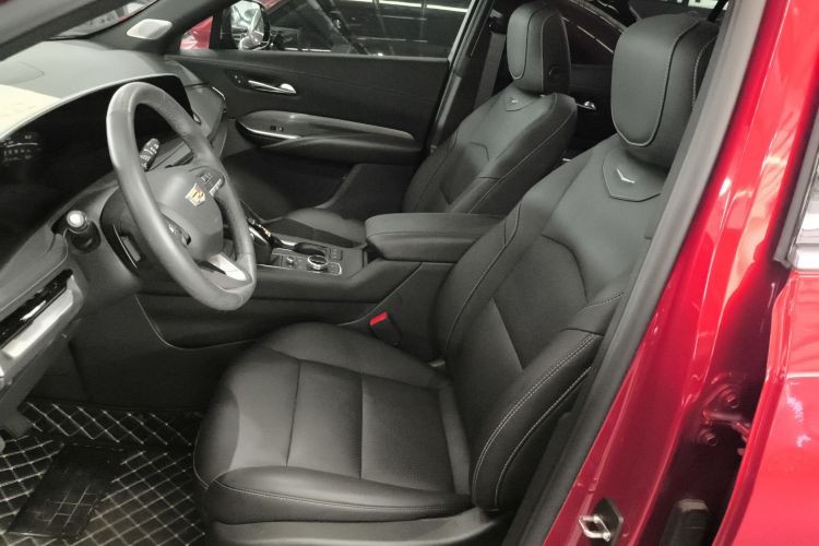 凯迪拉克XT4 2024款 28T 两驱豪华型中控内饰19