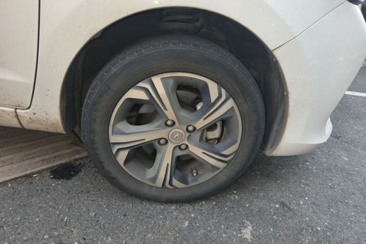 长安欧尚 奔奔E-Star 2022款 赏心版 多彩款 磷酸铁锂车身外观10