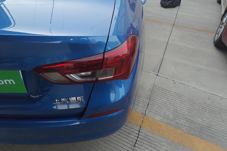 别克 凯越 2018款 15N CVT豪华型车身外观9