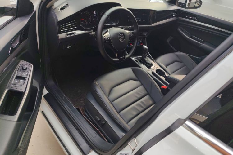 大众 宝来 2020款 1.5L 自动豪华型中控内饰20