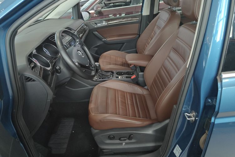 大众 2016款 途安L 330TSI DSG豪华版局部细节19