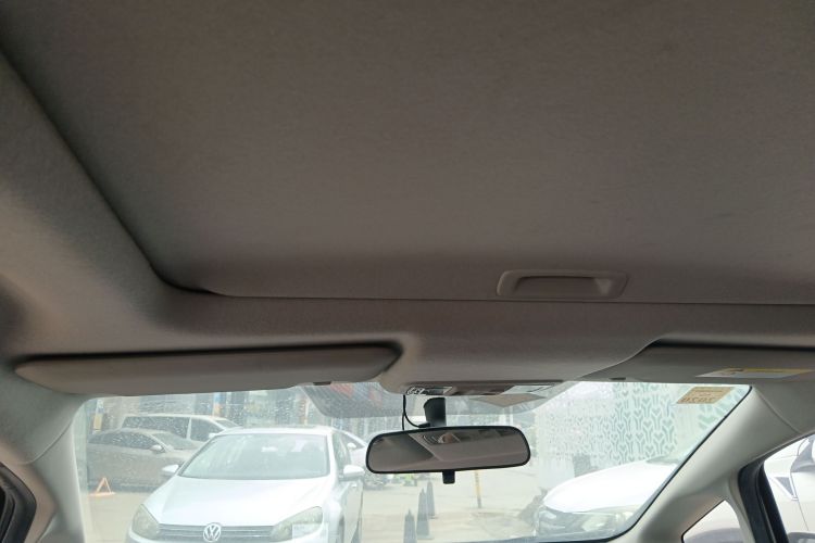 本田 飞度 2016款 1.5L LXS CVT舒适天窗版局部细节22