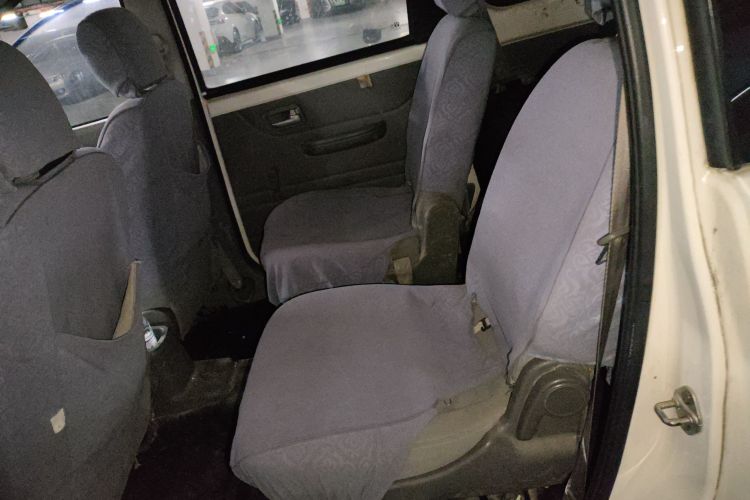 北汽威旺M20 2015款 1.2L经济型A122中控内饰21