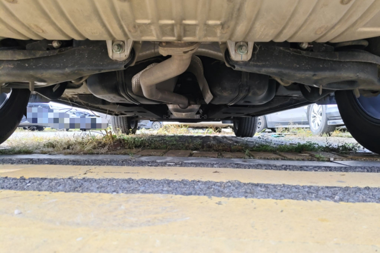 红旗HS5 2023款 2.0T 旗享Pro版局部细节9009