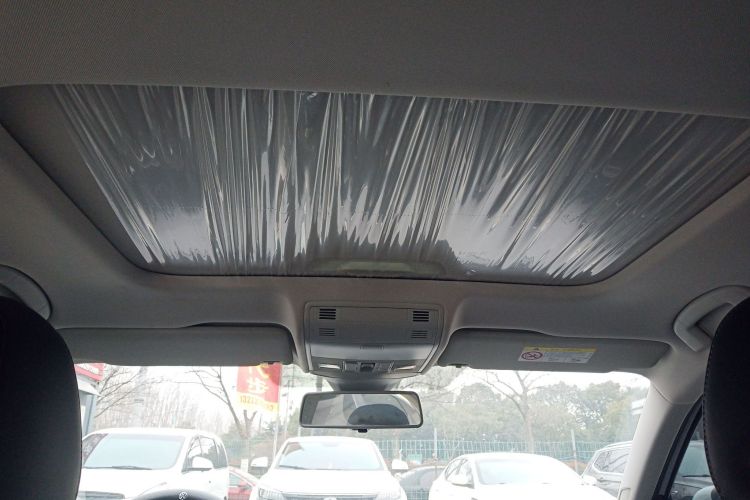 大众 宝来 2023款 300TSI DSG尊行版中控内饰22