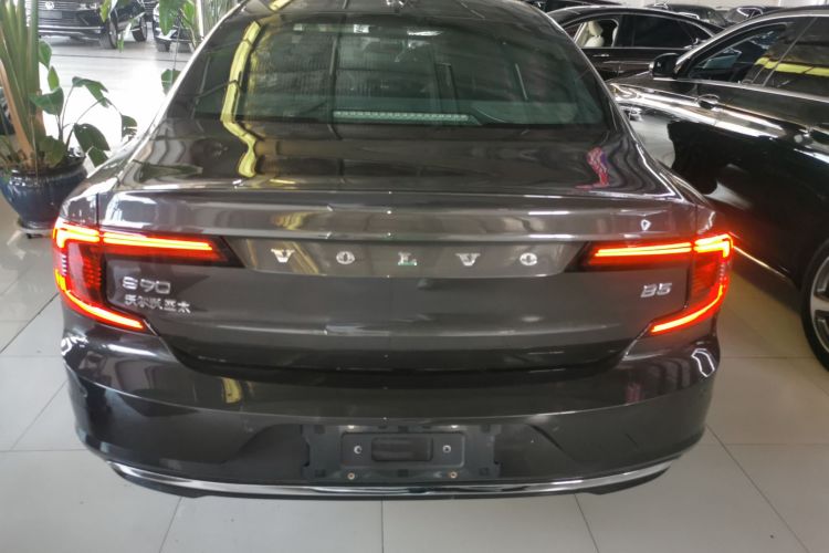 沃尔沃S90 2022款 B5 智远豪华版车身外观6004