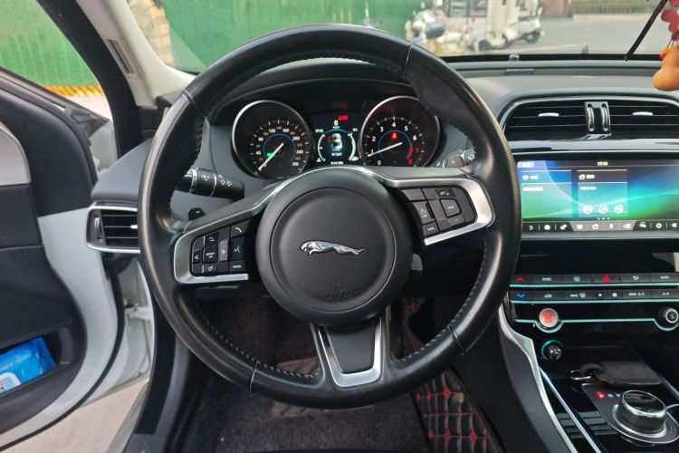 捷豹XEL 2019款 2.0T 200PS 豪华版局部细节13