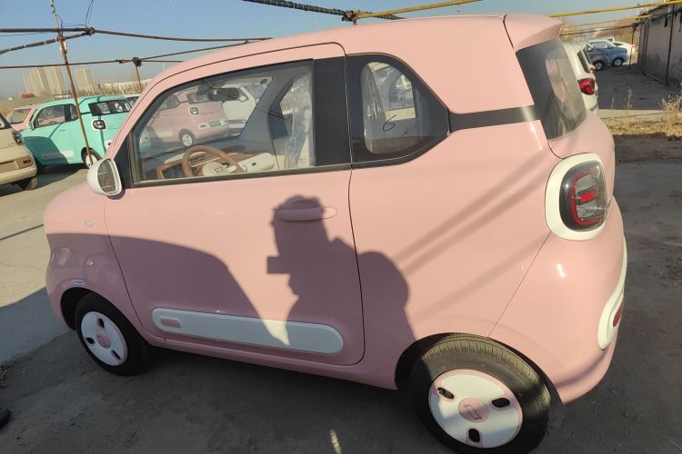 奔腾小马 2026款 222km 萌趣马 Plus车身外观4