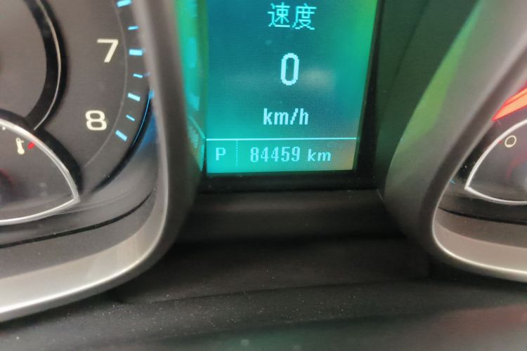 雪佛兰 迈锐宝 2014款 2.0L 自动豪华版中控内饰15