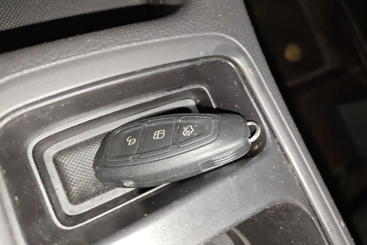 福特 翼虎 2017款 EcoBoost 245 四驱豪翼型中控内饰11