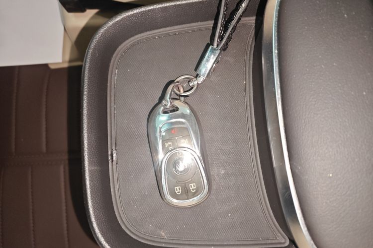 别克GL8 2023款 ES陆尊 尊享型中控内饰7001