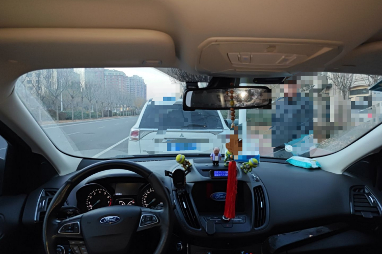 福特 翼虎 2017款 EcoBoost 180 四驱豪翼型局部细节22