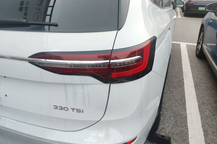 大众 威然 2024款 330TSI 豪华版车身外观9