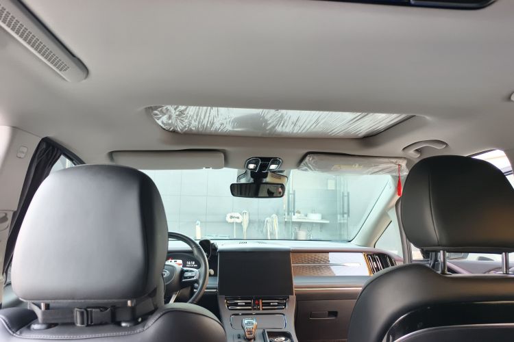 广汽传祺 传祺M8 2024款 大师系列 400T 至尊版中控内饰22