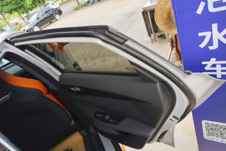 长安UNI-V 2024款 1.5T 尊贵运动型中控内饰7006