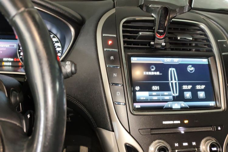 林肯MKX 2015款 2.0T 两驱尊享版中控内饰18