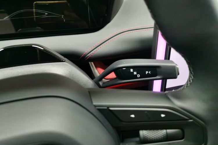 小米汽车 小米SU7 2024款 后驱超长续航高阶智驾Pro版中控内饰18