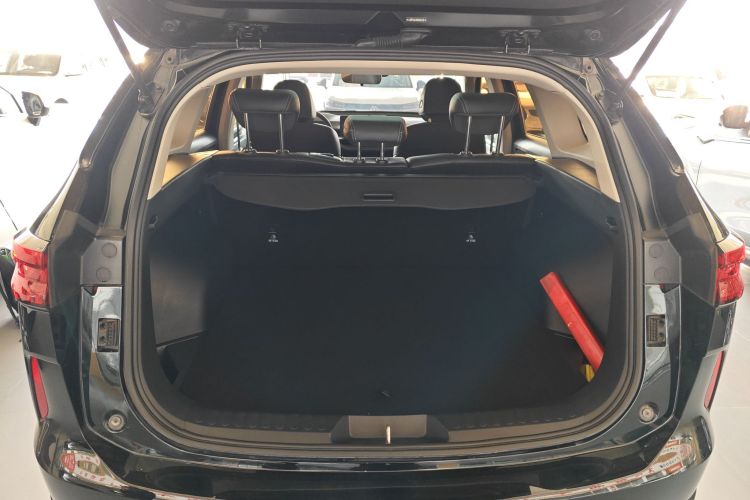 哈弗H6 2021款 第三代 1.5T 自动两驱Max机舱底盘23