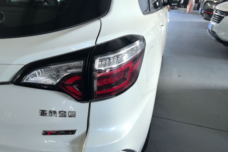 启辰T70 2019款 1.4T 手动睿享版车身外观9