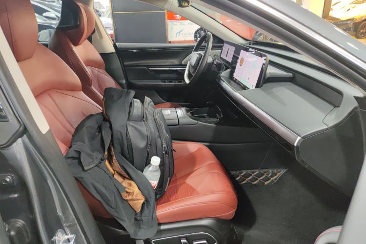 小鹏P7 2020款 670E局部细节41