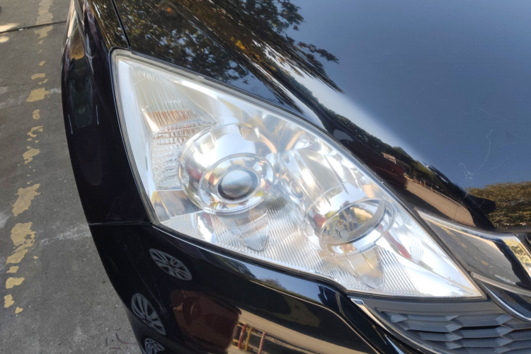 本田CR-V 2010款 2.0L 自动两驱都市版车身外观6006