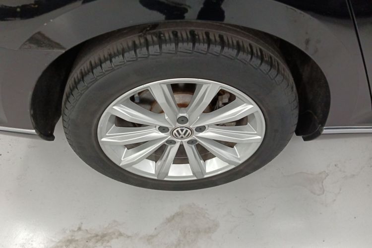 大众 迈腾 2019款 330TSI DSG 领先型 国VI车身外观6008