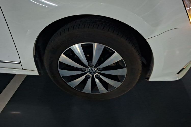 大众 速腾 2017款 1.6L 自动舒适型车身外观10