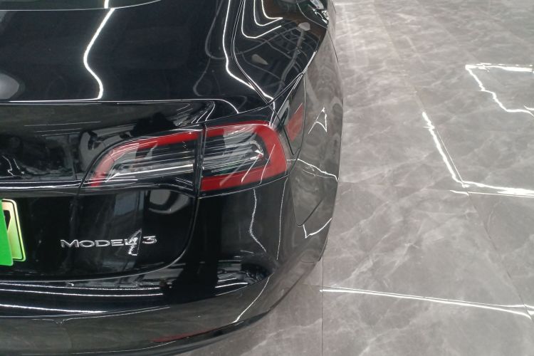 特斯拉 Model 3 2021款 标准续航后驱升级版 3D6车身外观6006