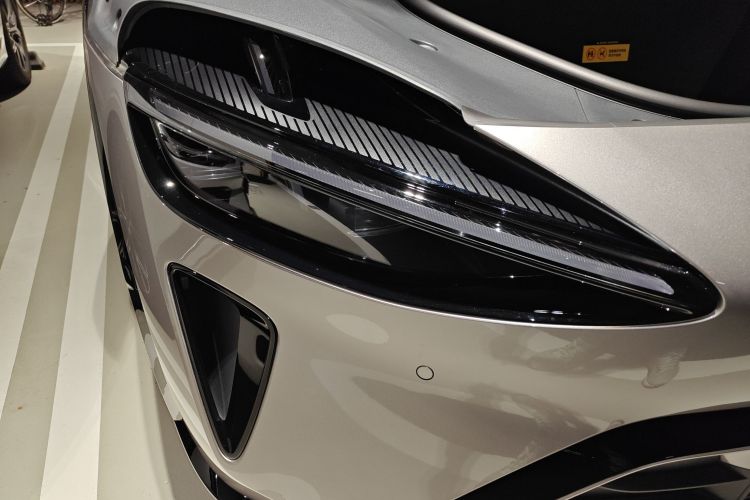 小米汽车 小米YU7 2025款 超长续航后驱版车身外观8