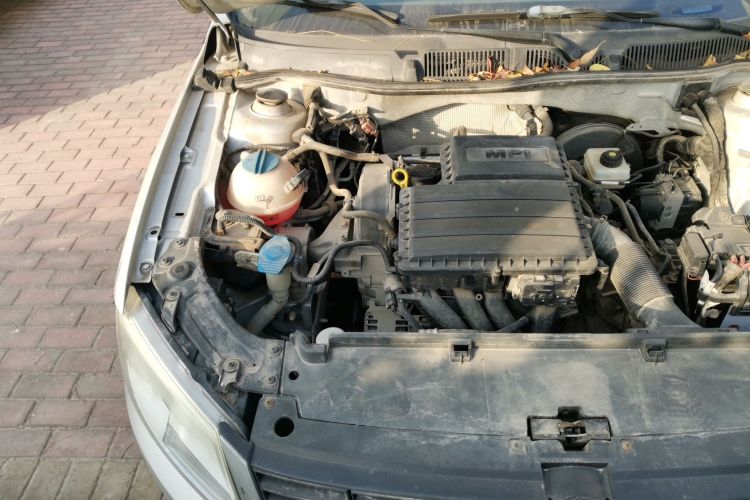 大众 朗逸 2013款 改款经典 1.6L 自动风尚版局部细节9006