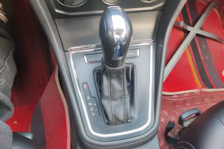 大众 2019款 改款 宝来·传奇 1.5L 自动时尚型 国VI中控内饰18