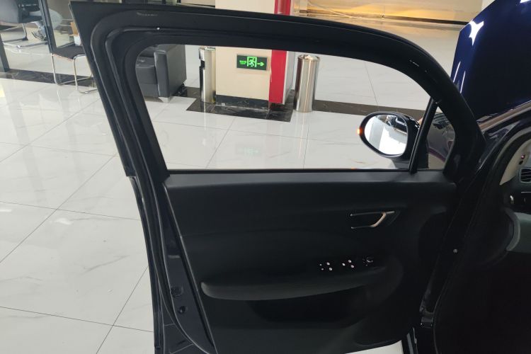 零跑汽车 零跑T03 2020款 400豪华版中控内饰47