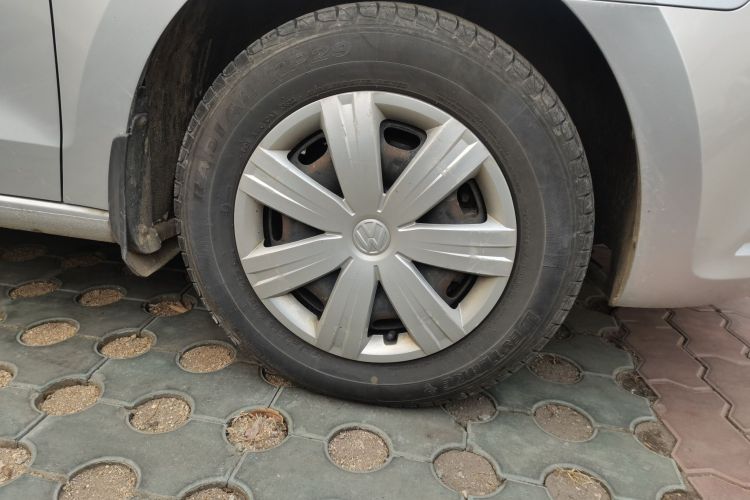 大众 捷达 2015款 质惠版 1.6L 手动时尚型车身外观10