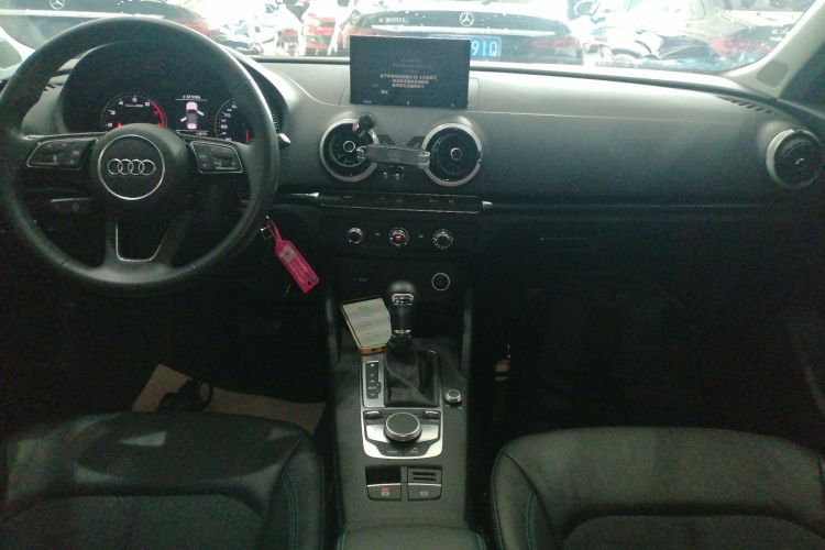 奥迪A3 2020款 Sportback 35 TFSI 时尚型 国VI中控内饰16