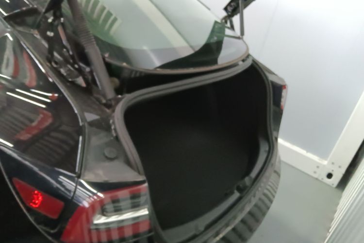 特斯拉 Model 3 2021款 标准续航后驱升级版局部细节23