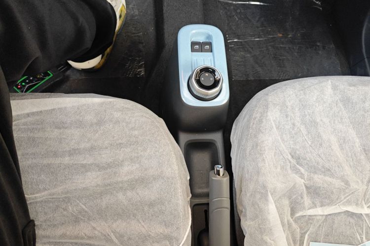 吉利银河 2024款 熊猫mini 200km 耐力熊局部细节18