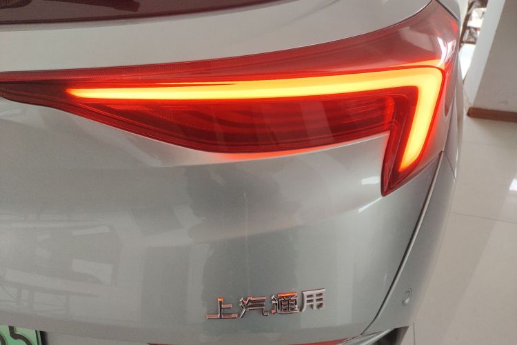 别克 微蓝6 2024款 450km 越享版 PLUS车身外观9