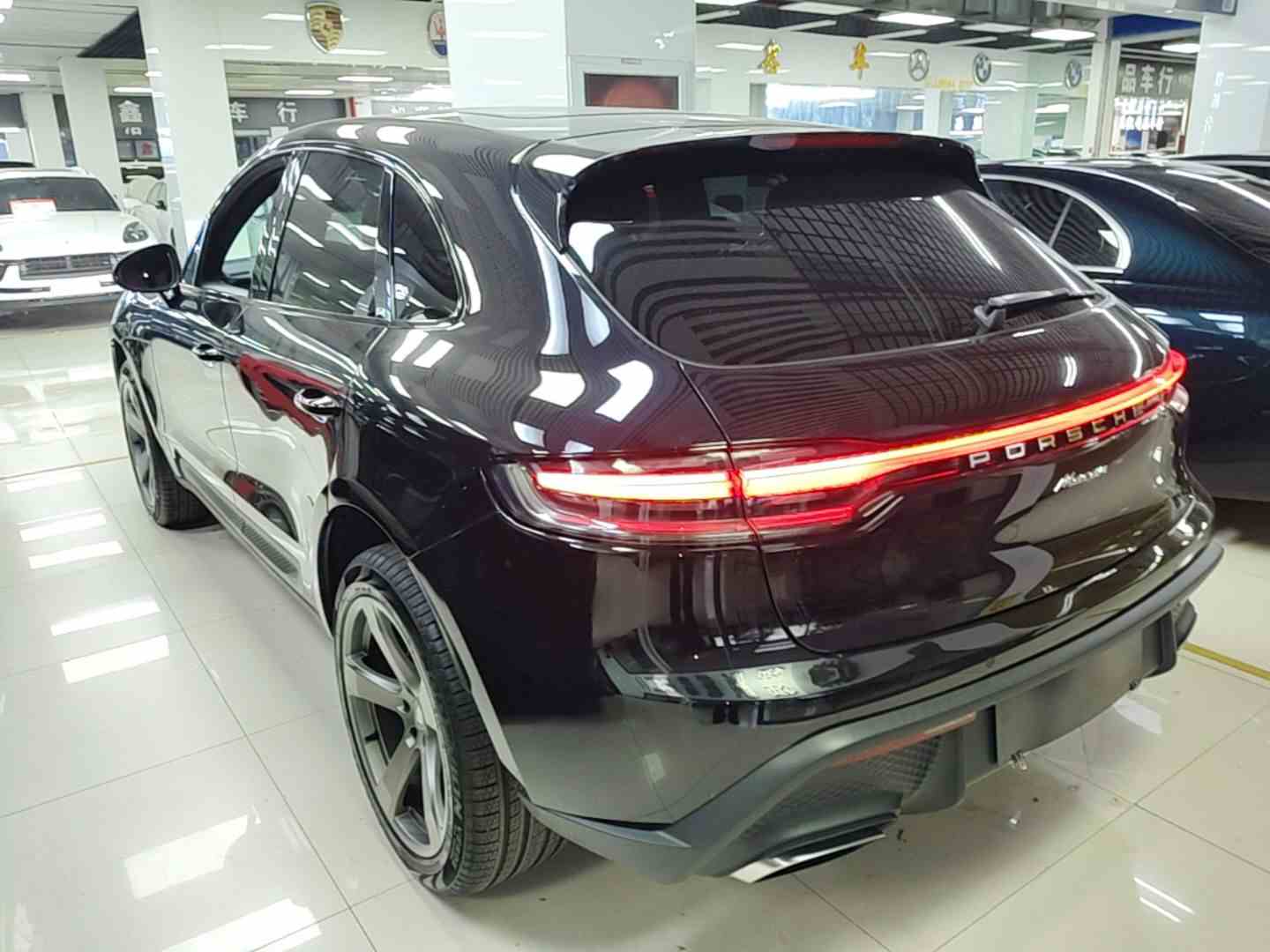 保时捷 2024款 Macan T 2.0T(3)