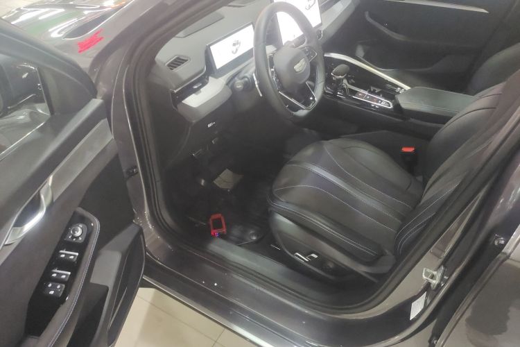 吉利汽车 星瑞 2025款 东方曜 2.0TD 望月版中控内饰7002