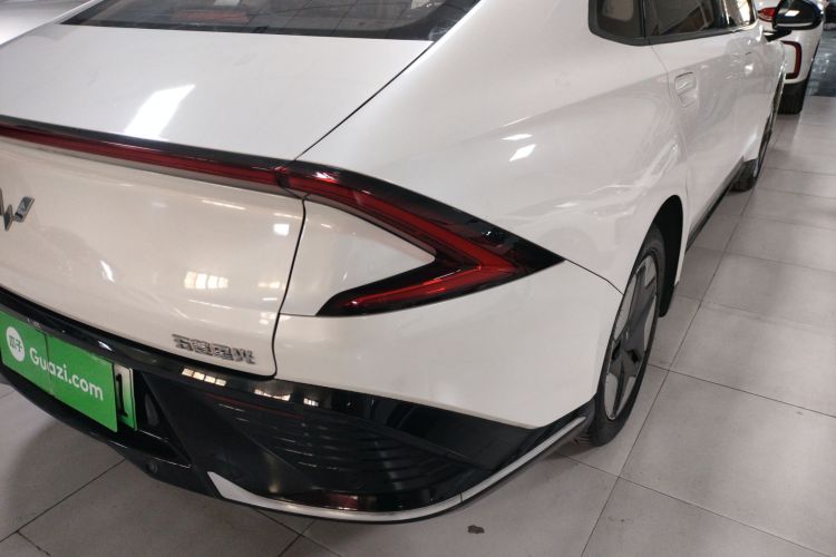 五菱汽车 五菱E5 2024款 410km 标准版车身外观9