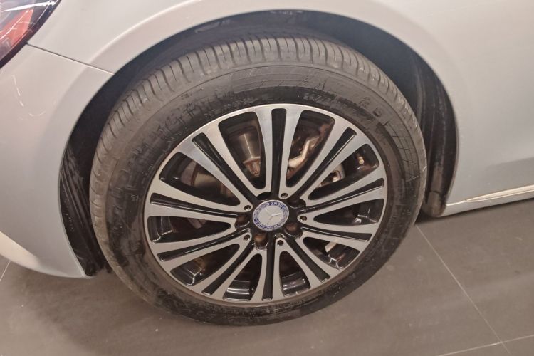 奔驰C级 2016款 C 200 L车身外观6002