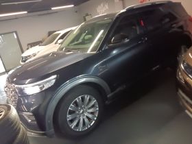 福特 探险者 2020款 EcoBoost 285 四驱钛金版 6座