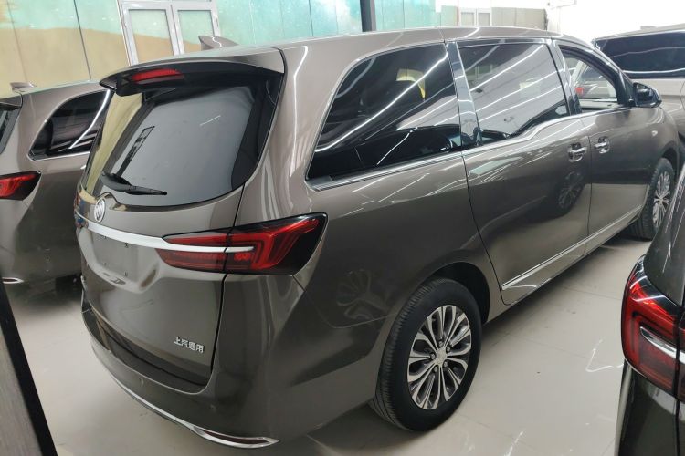 别克GL8 2022款 陆上公务舱 652T 豪华型车身外观7