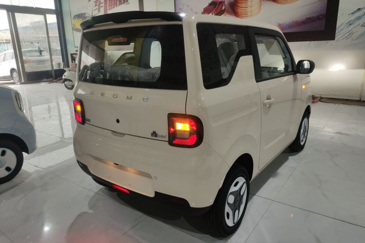 吉利银河 熊猫 2025款 210km 元气熊车身外观7